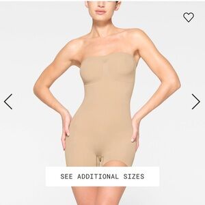 Skims strapless shapewear